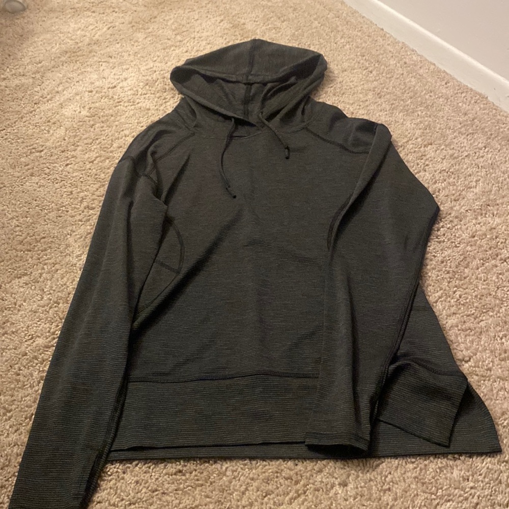 Dri fit long sleeve size small